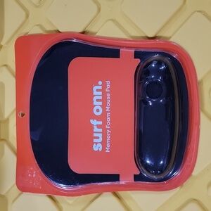 Surf onn. Memory foam mouse pad New in original packaging